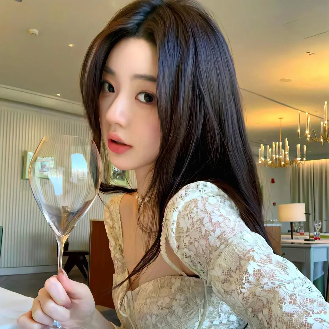 与变成了异世界美少女的大友一起冒险